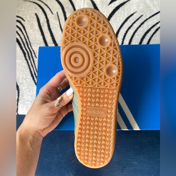 BNIB Green and Chalk White Sambas OG W - Picture 6 of 8